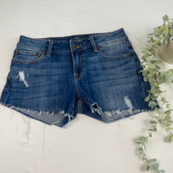 Lucky Brand Pants - Lucky Brand Lolita Distressed Jean Shorts, Size: 2/26